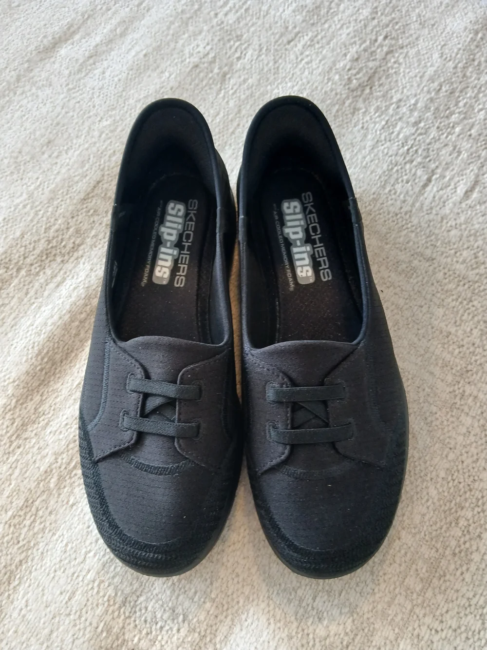 •Skechers• 